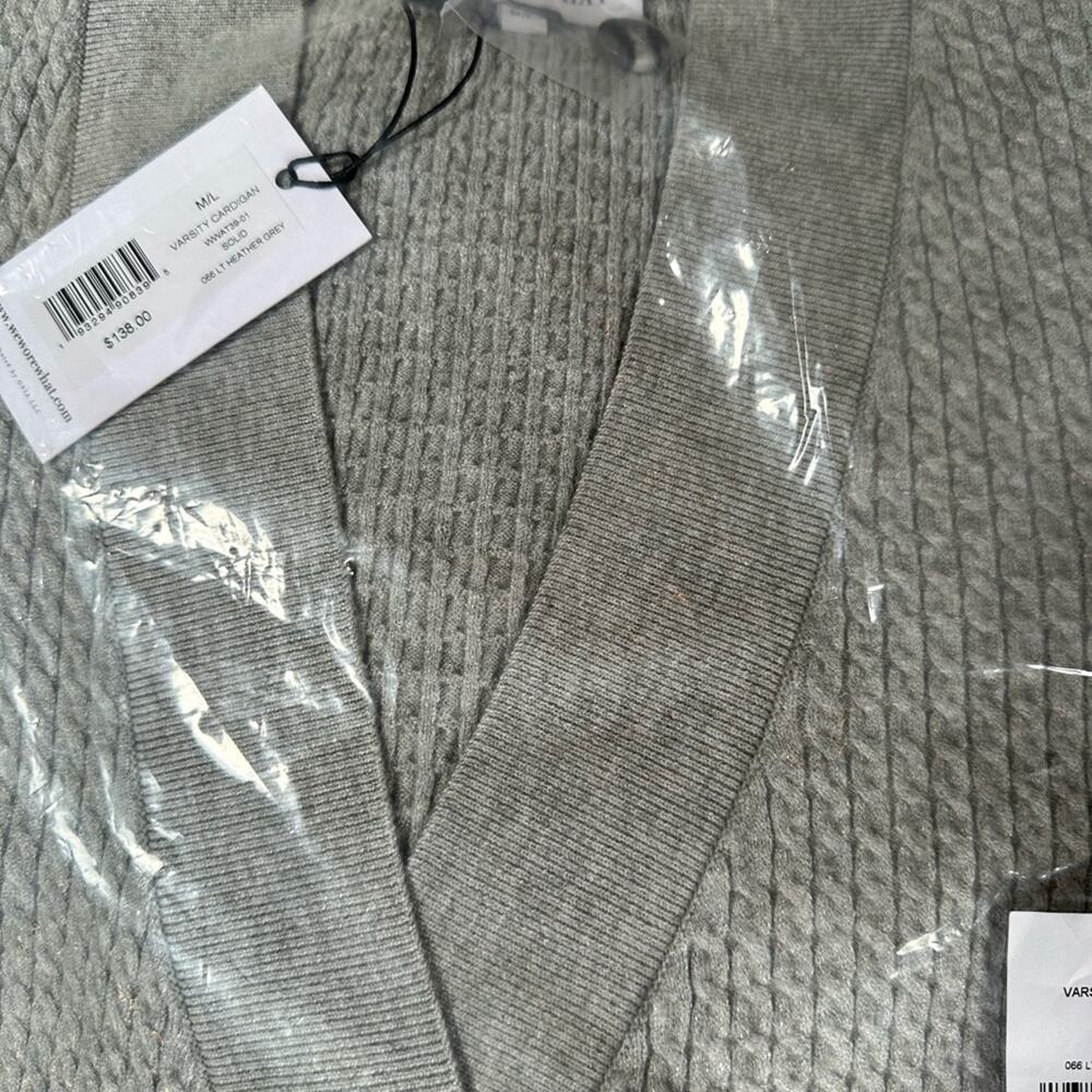 WeWoreWhat Heather Grey Varsity Cardigan 138.00
Lightweight Sweater Size M / L - Picture 5 of 7